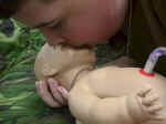 Mouth to mouth ventilation of the newborn