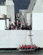 Boarding640.jpg (51068 bytes)
